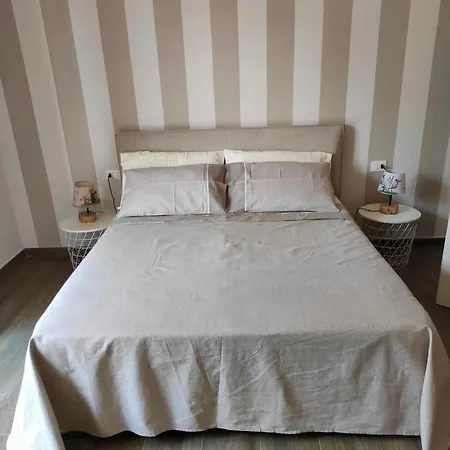 Rossetto E Cocciolato - Stanza Indipendente Con Bagno Privato A Pesaro