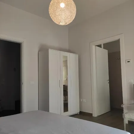 Rossetto E Cocciolato - Stanza Indipendente Con Bagno Privato A 3*