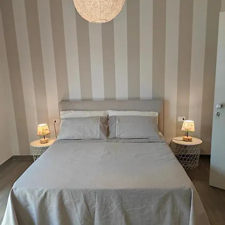 Rossetto E Cocciolato - Stanza Indipendente Con Bagno Privato A Guest house