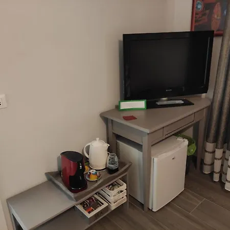 Guest house Rossetto E Cocciolato - Stanza Indipendente Con Bagno Privato A Pesaro