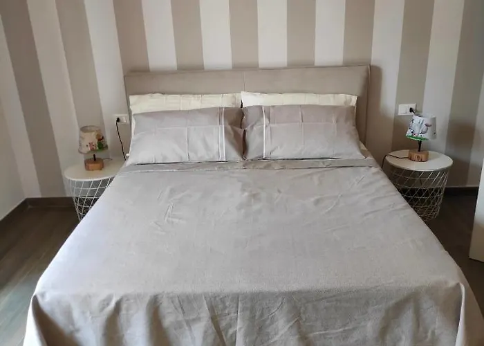 Rossetto E Cocciolato - Stanza Indipendente Con Bagno Privato A 페자로