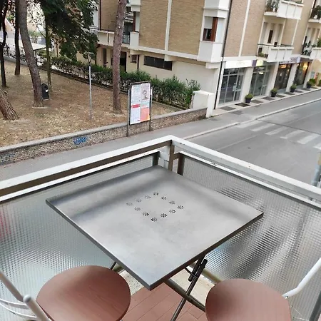 Rossetto E Cocciolato - Stanza Indipendente Con Bagno Privato A Penzion Pesaro