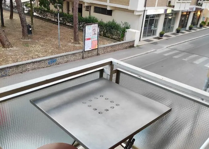 Rossetto E Cocciolato - Stanza Indipendente Con Bagno Privato A Penzion Pesaro